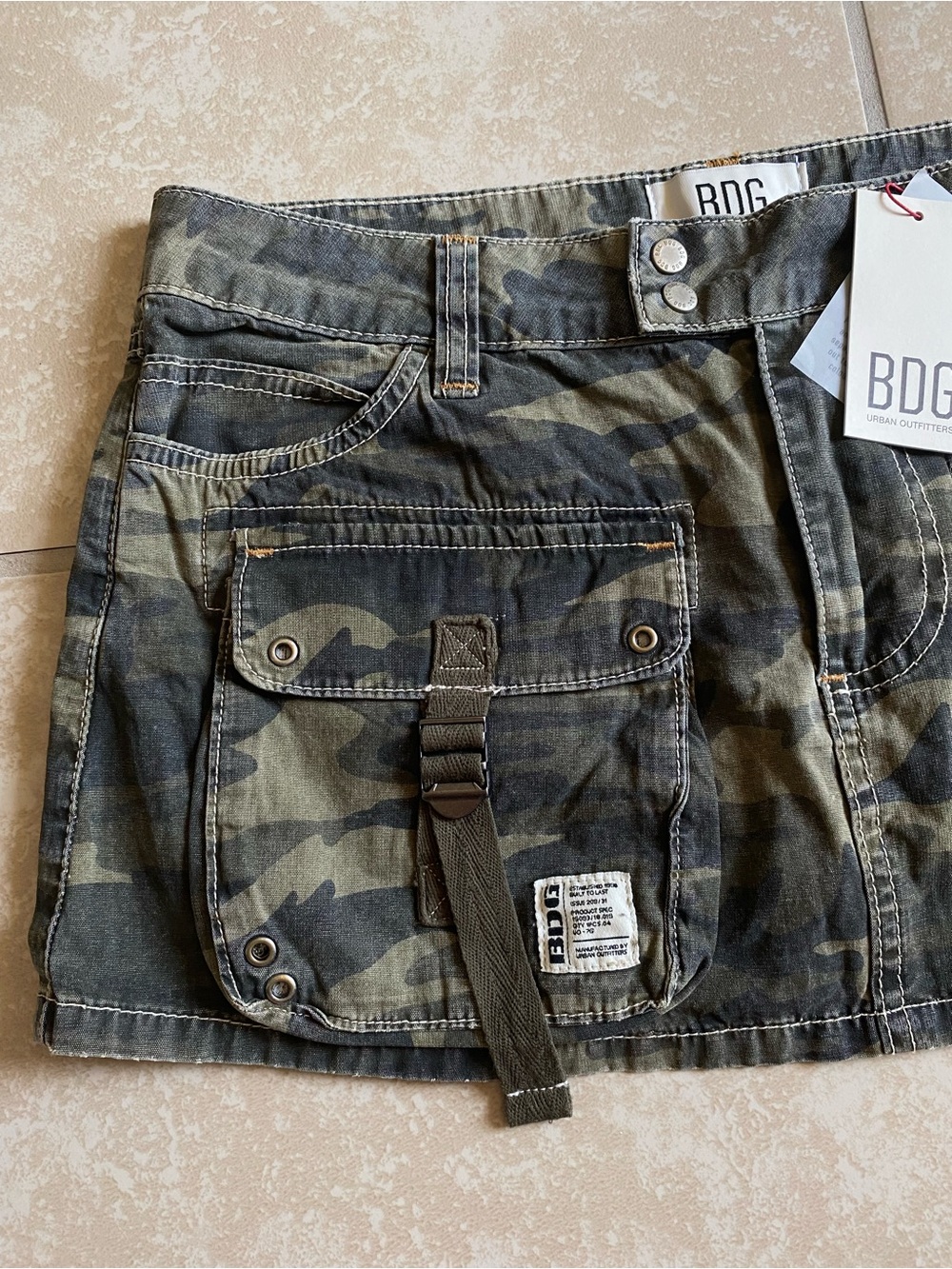 NWT Urban outfitters BDG camo carpenter y2k style mini skirt - Picture 3 of 6